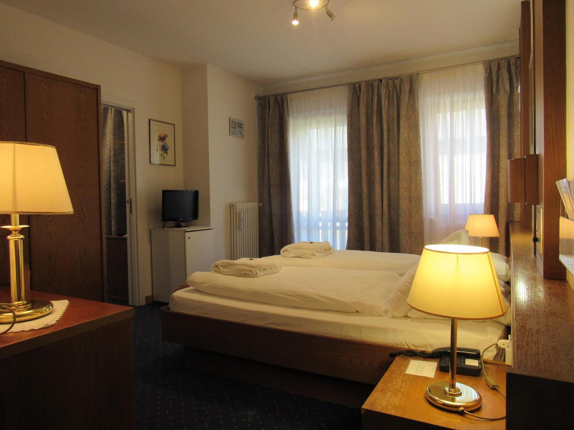 Park Hotel Arnica 法尔西德 外观 照片