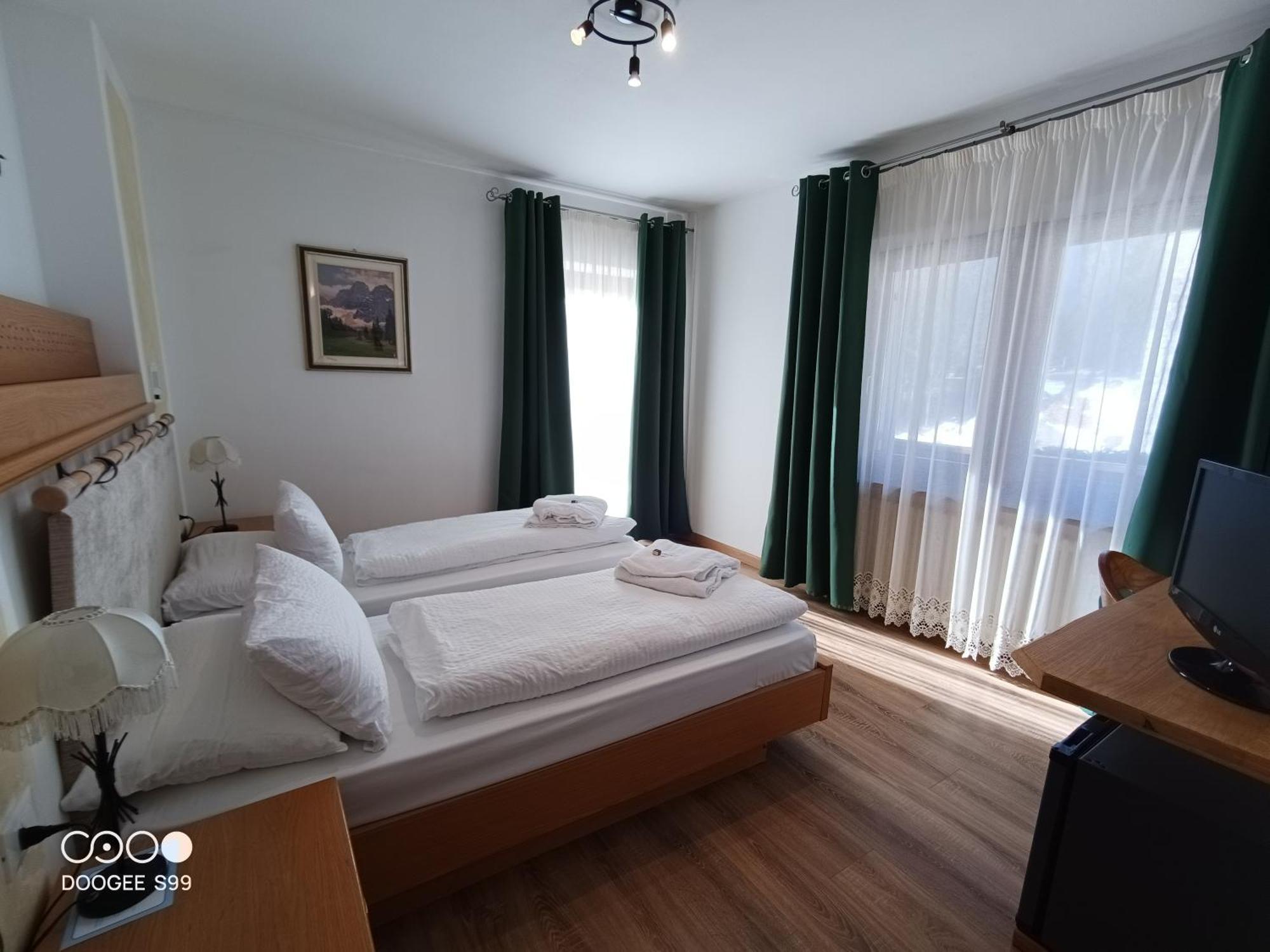 Park Hotel Arnica 法尔西德 外观 照片