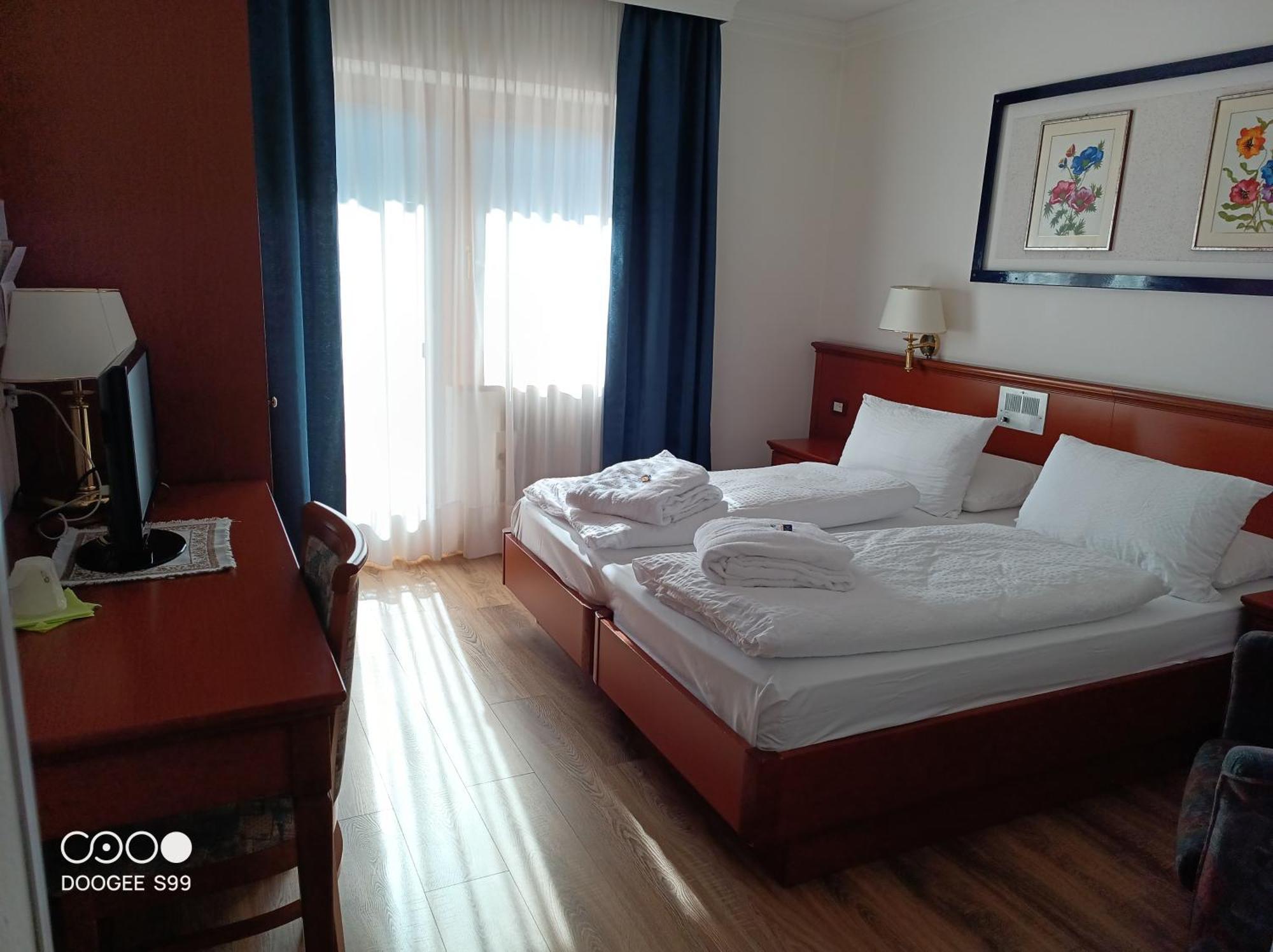Park Hotel Arnica 法尔西德 外观 照片