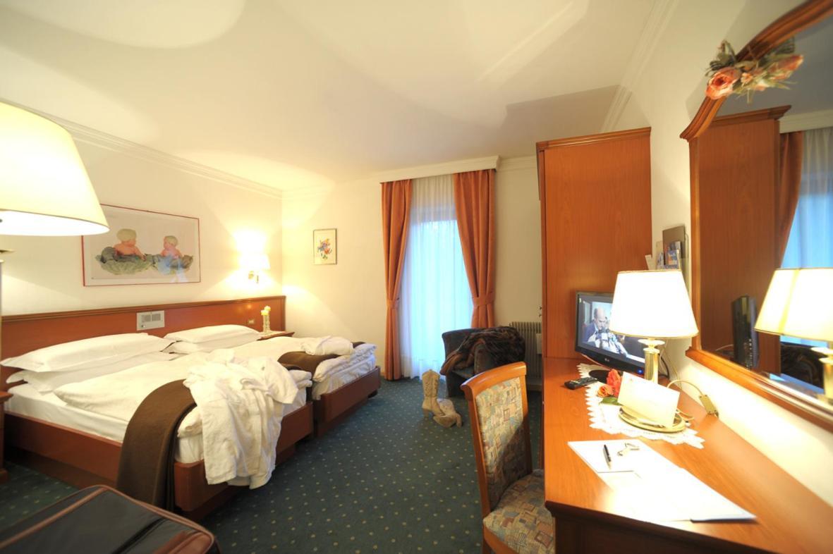 Park Hotel Arnica 法尔西德 外观 照片